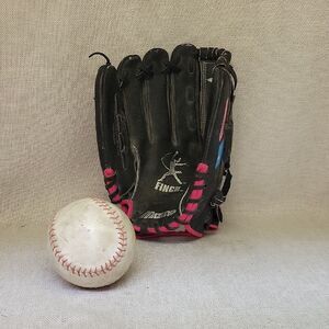 MIZUNO Finch 11.5" Left Hand Throw Fastpitch Glove GPP 1155F2 Black/pink